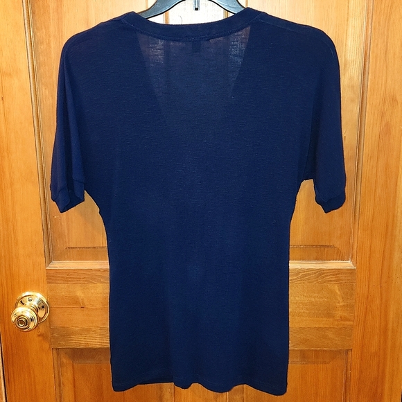 FOREVER 21 Blue top, elbow sleeve Size L - Picture 5 of 6